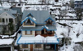 Stayvista At Jodhpur House - Heritage Stay, Manali